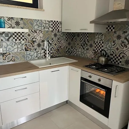 Bay Village C15 Daire